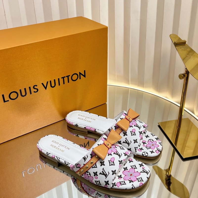 l0vis Vvtt0n slippers